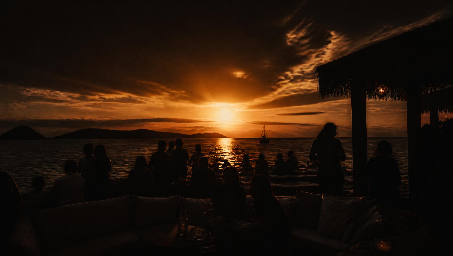 DEEP HOUSE atmosphere